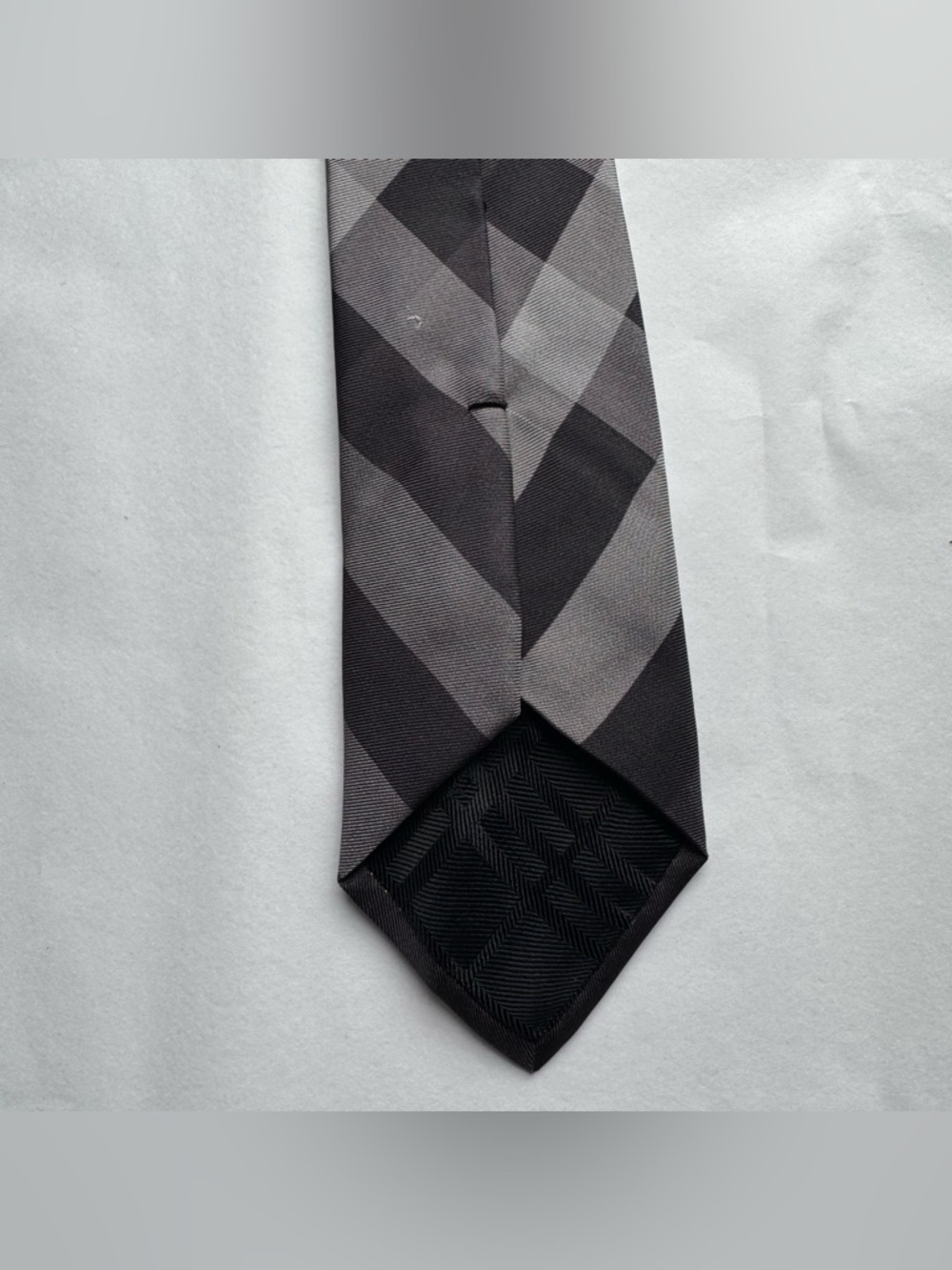 Burberry London 100% Silk Black Grey Plaid Check Tie - Picture 5 of 9